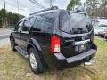 Super Black - Pathfinder SE 4x4 Photo No. 4