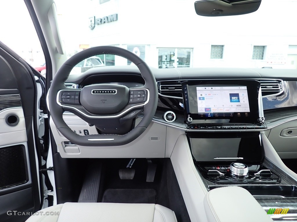 2022 Jeep Wagoneer Series III 4x4 Sea Salt/Black Dashboard Photo #144008157