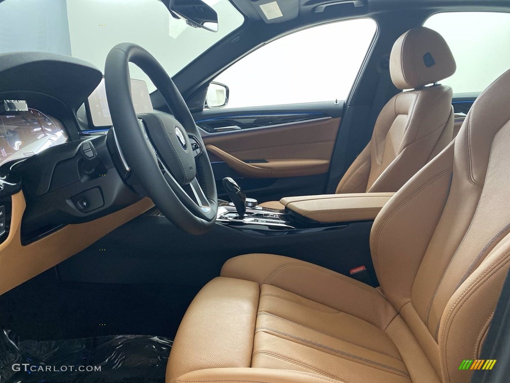 2022 BMW 5 Series 530e Sedan Front Seat Photos