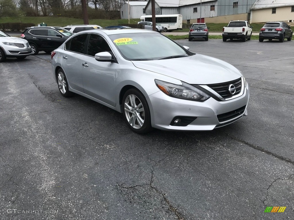 2017 Altima 3.5 SL - Brilliant Silver / Charcoal photo #4