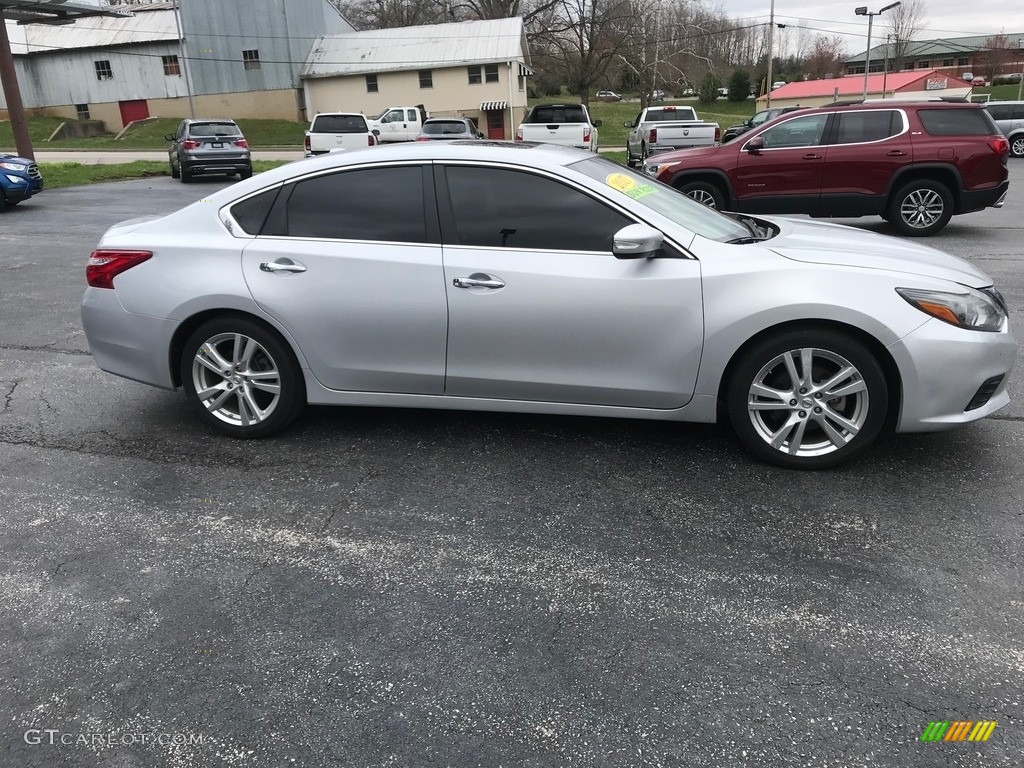 2017 Altima 3.5 SL - Brilliant Silver / Charcoal photo #5
