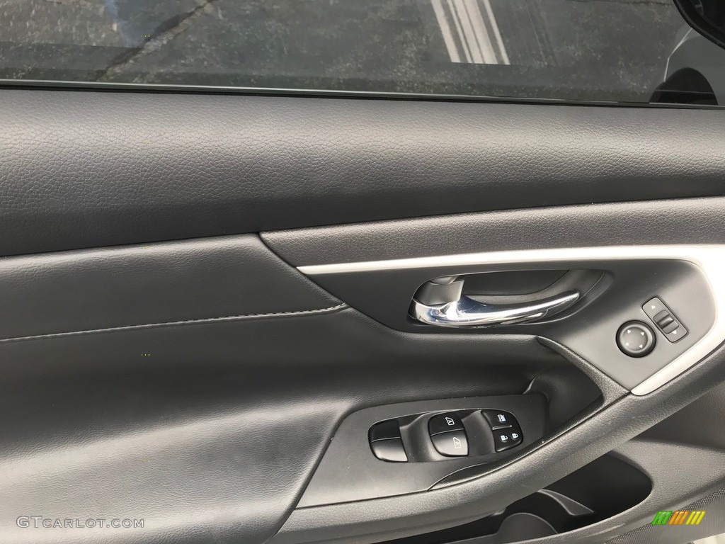 2017 Altima 3.5 SL - Brilliant Silver / Charcoal photo #9