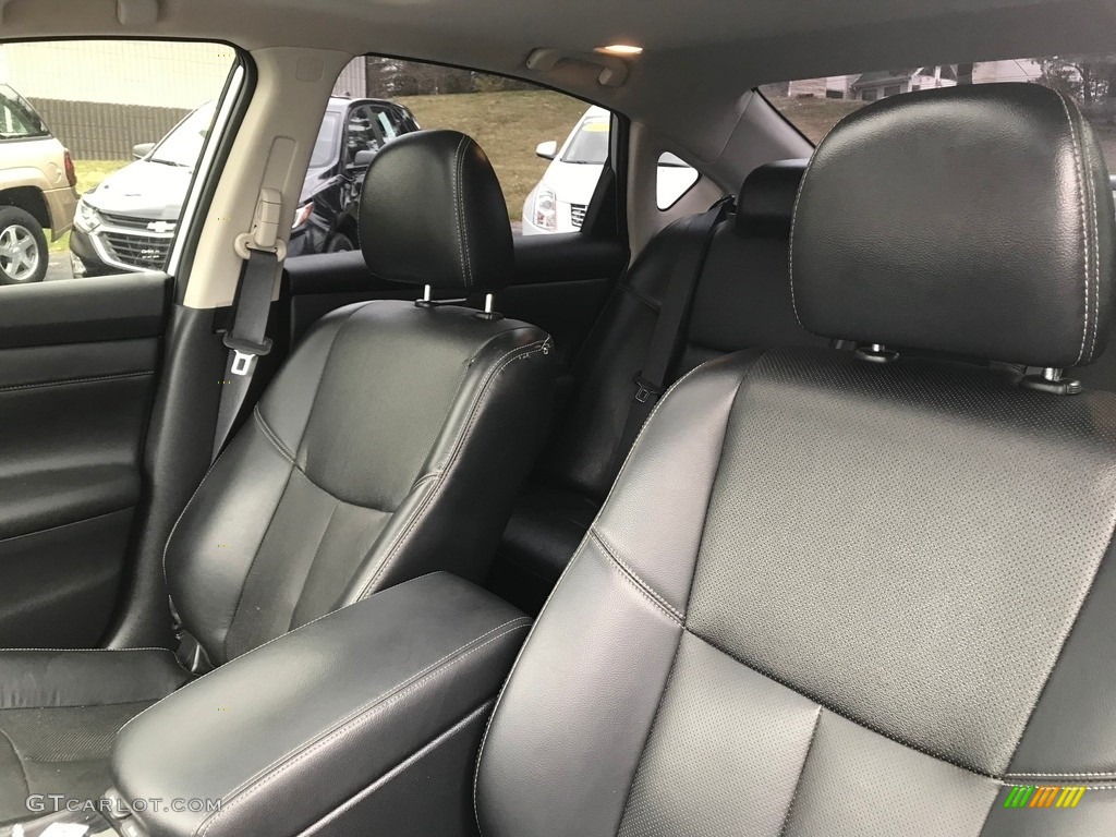 2017 Nissan Altima 3.5 SL Front Seat Photos