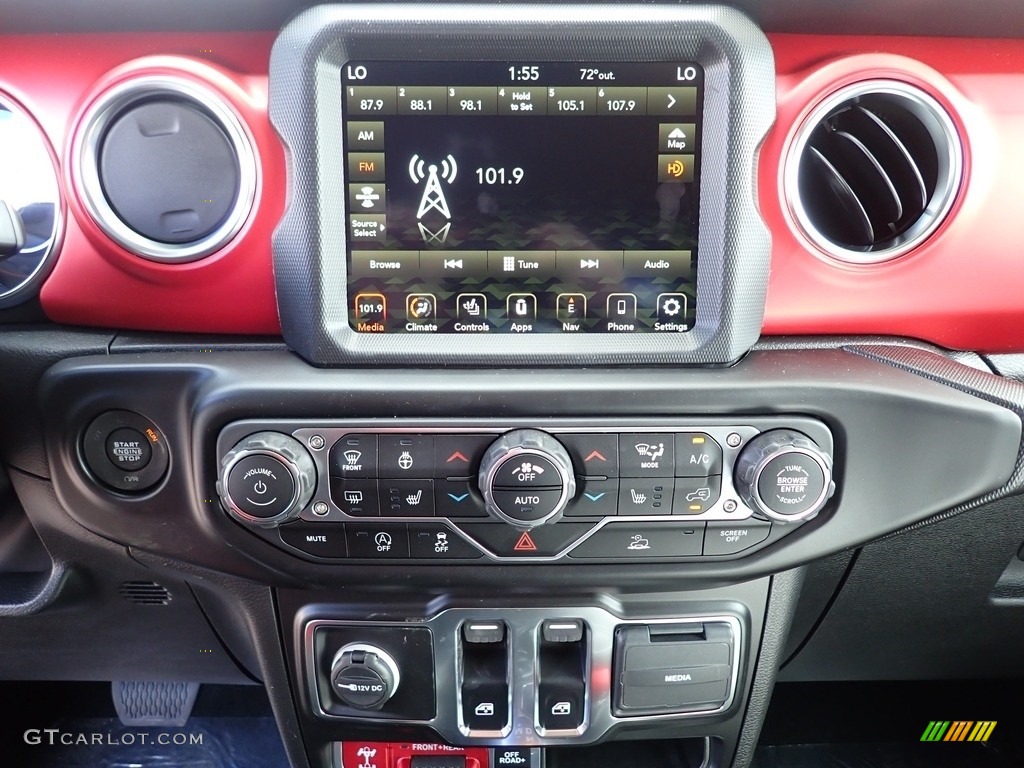 2022 Jeep Wrangler Rubicon 4x4 Controls Photo #144008784
