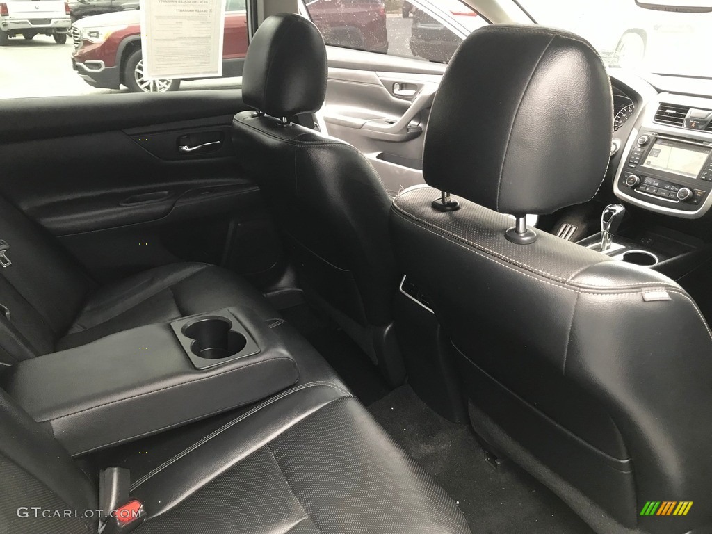 2017 Altima 3.5 SL - Brilliant Silver / Charcoal photo #32