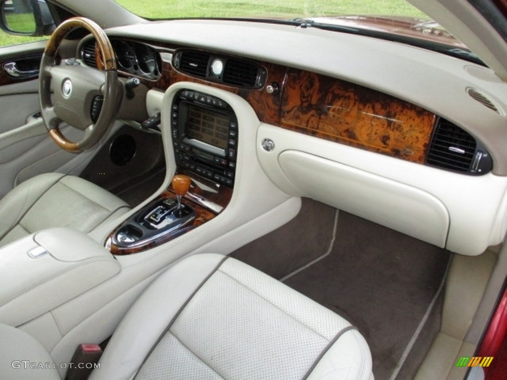 2008 XJ Vanden Plas - Radiance Red Metallic / Ivory/Mocha photo #20