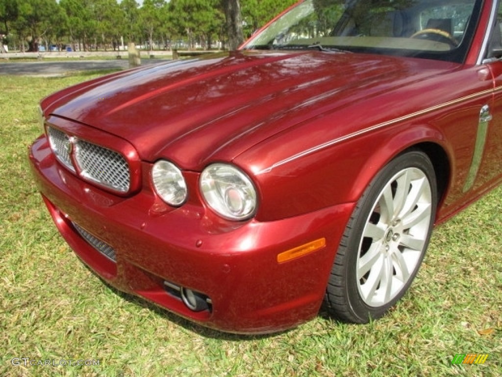 2008 XJ Vanden Plas - Radiance Red Metallic / Ivory/Mocha photo #33