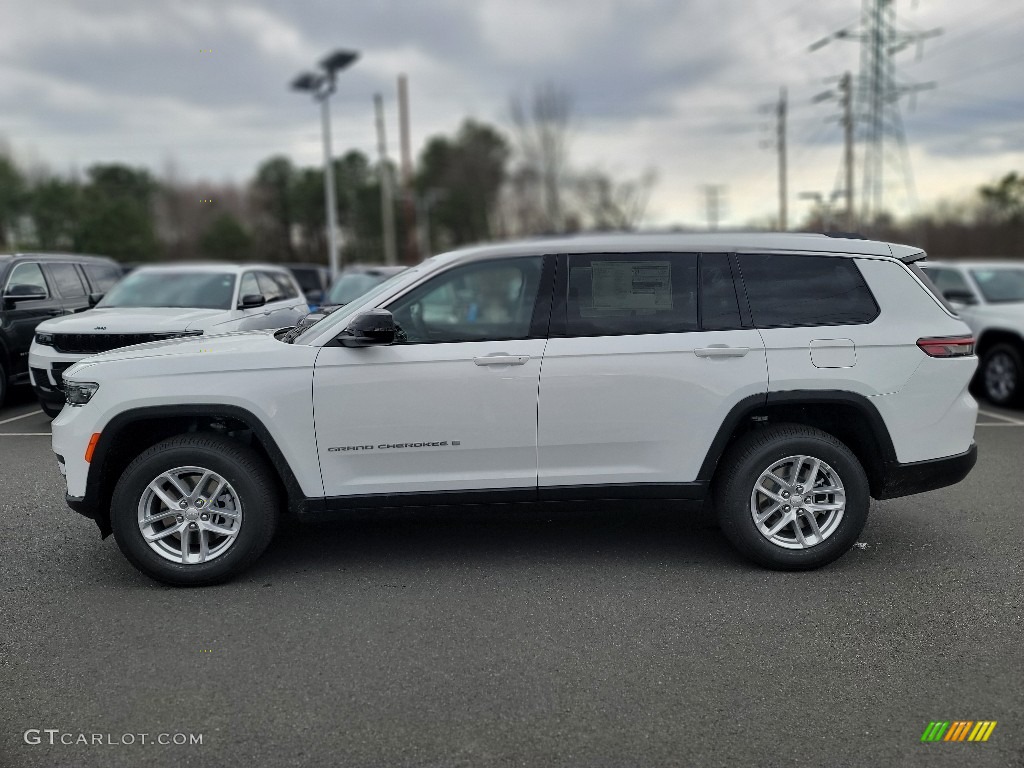 2022 Grand Cherokee L Laredo 4x4 - Bright White / Global Black photo #3