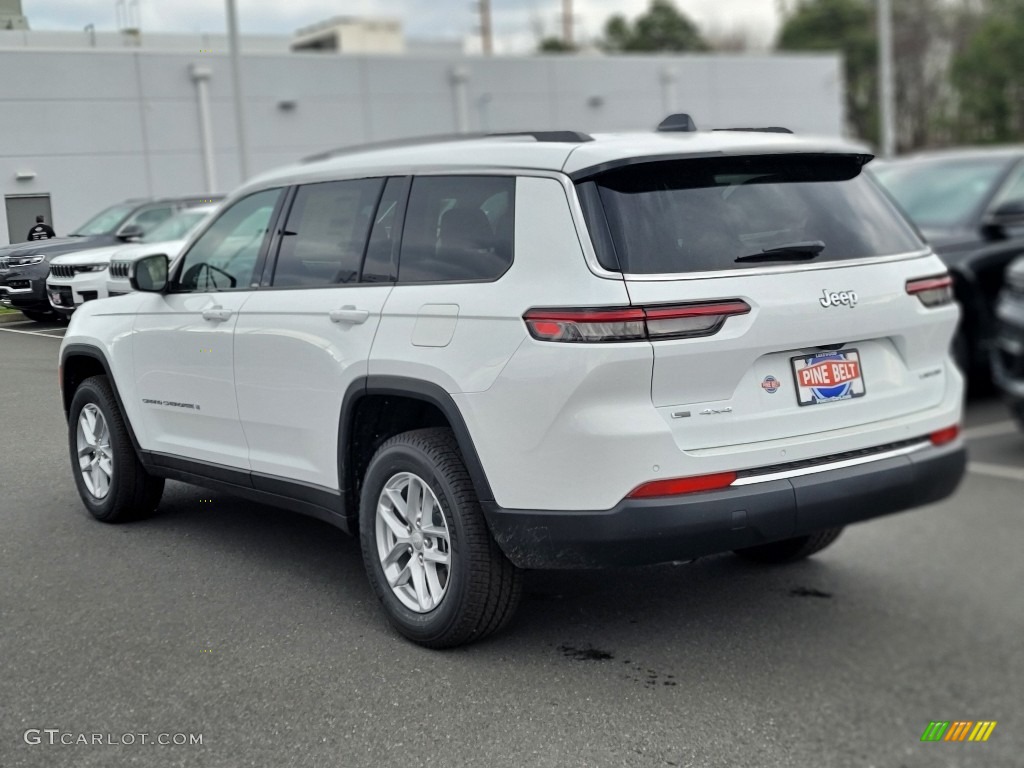 2022 Grand Cherokee L Laredo 4x4 - Bright White / Global Black photo #4