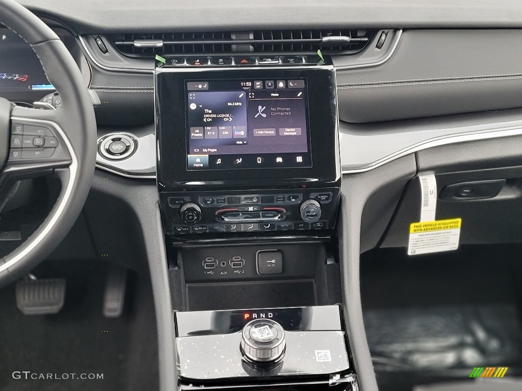 2022 Grand Cherokee L Laredo 4x4 - Bright White / Global Black photo #8