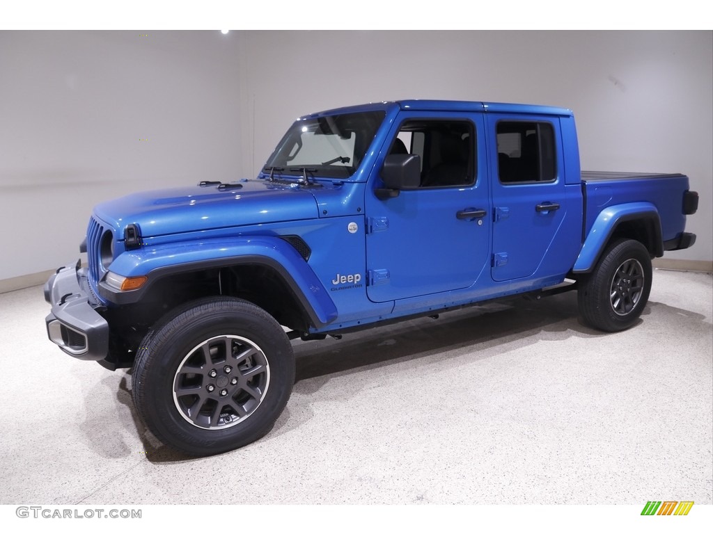 2020 Gladiator Overland 4x4 - Hydro Blue Pearl / Black photo #3