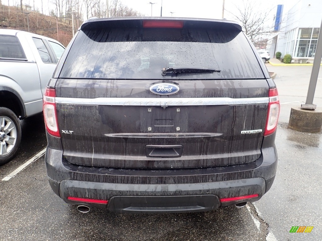 2014 Explorer XLT - Tuxedo Black / Charcoal Black photo #3