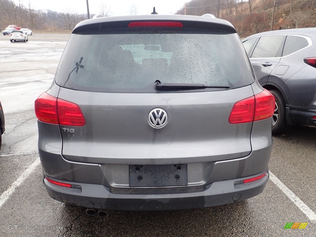 2013 Tiguan SE 4Motion - Pepper Gray Metallic / Black photo #3