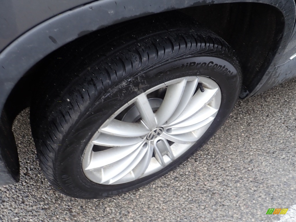 2013 Tiguan SE 4Motion - Pepper Gray Metallic / Black photo #5