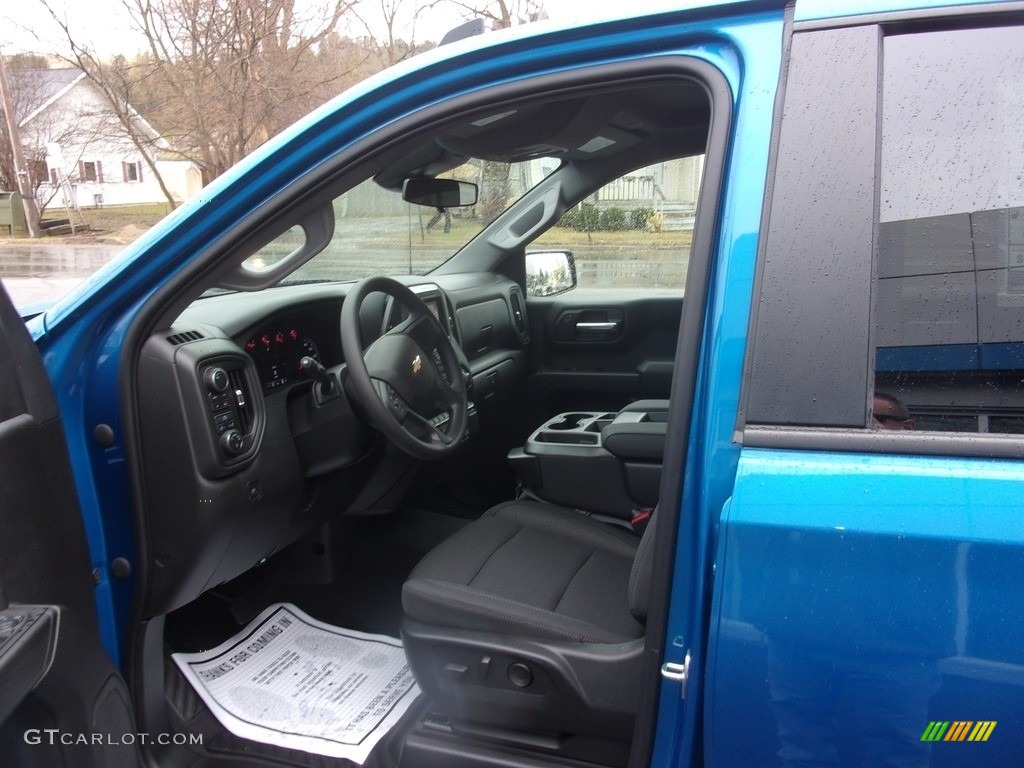 2022 Silverado 1500 Custom Crew Cab 4x4 - Glacier Blue Metallic / Jet Black photo #13
