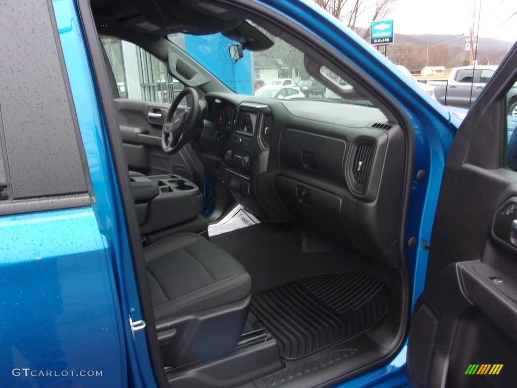 2022 Silverado 1500 Custom Crew Cab 4x4 - Glacier Blue Metallic / Jet Black photo #17