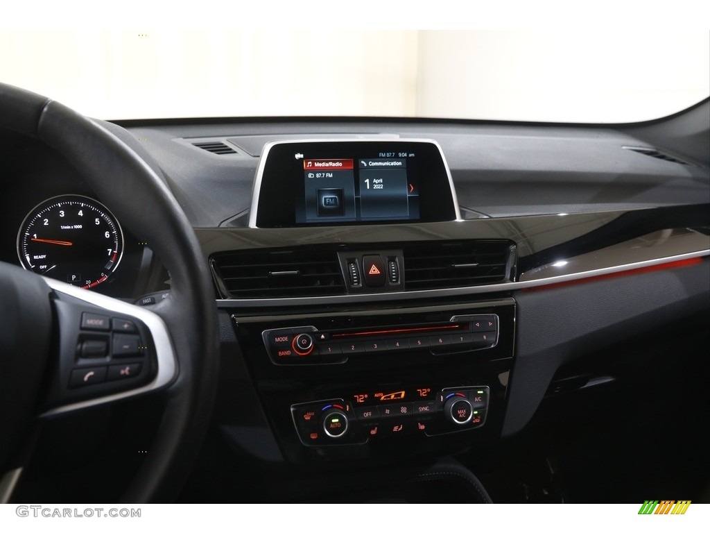 2018 X1 xDrive28i - Mediterranean Blue Metallic / Black photo #9