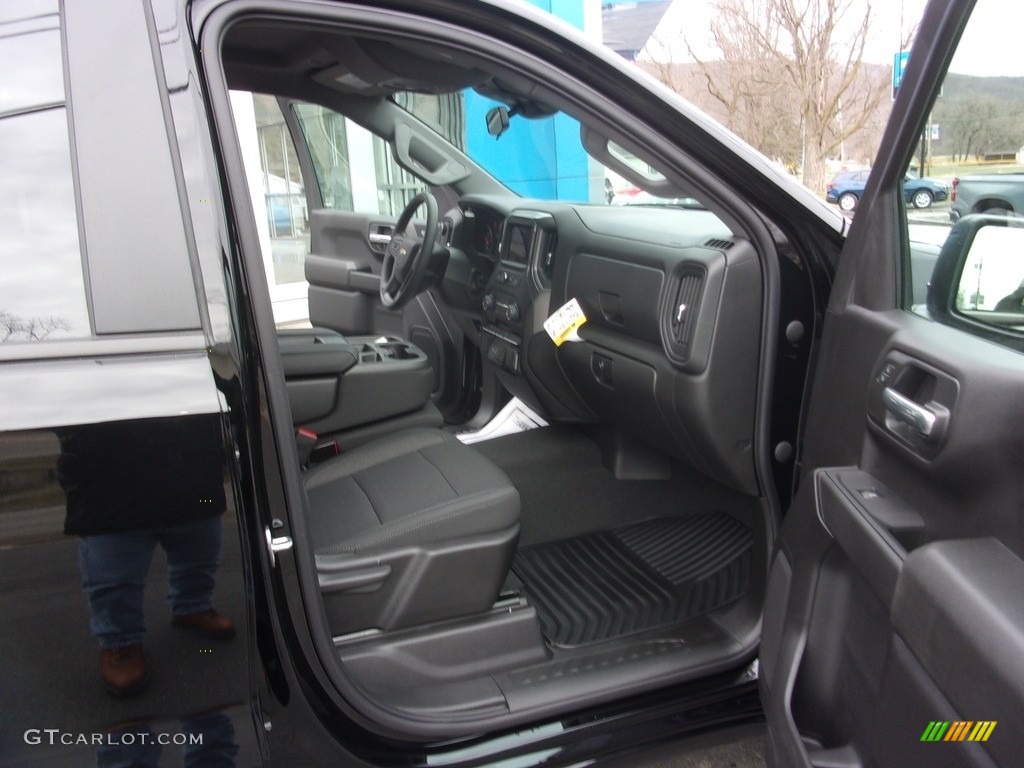 2022 Chevrolet Silverado 1500 Custom Crew Cab 4x4 Front Seat Photo #144013206