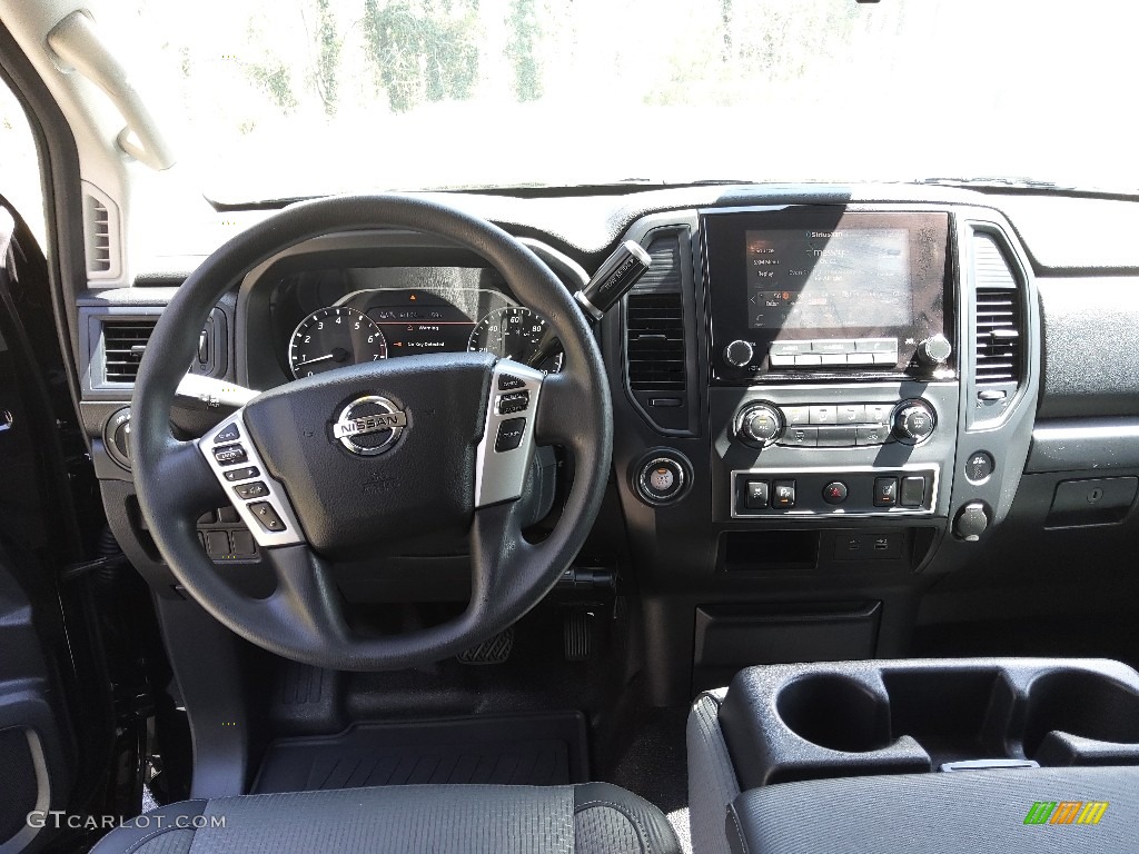 2021 Nissan Titan S Crew Cab Dashboard Photos