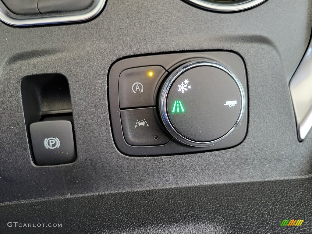 2022 Chevrolet Traverse LT Controls Photo #144015950