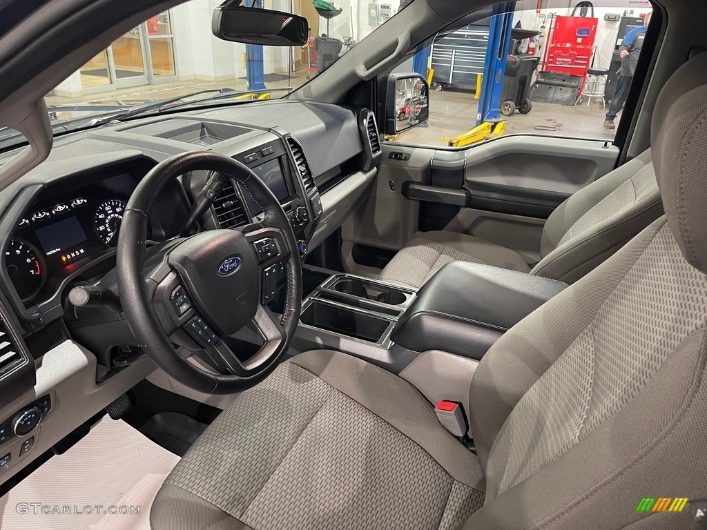 2019 F150 XLT SuperCrew 4x4 - Blue Jeans / Earth Gray photo #11