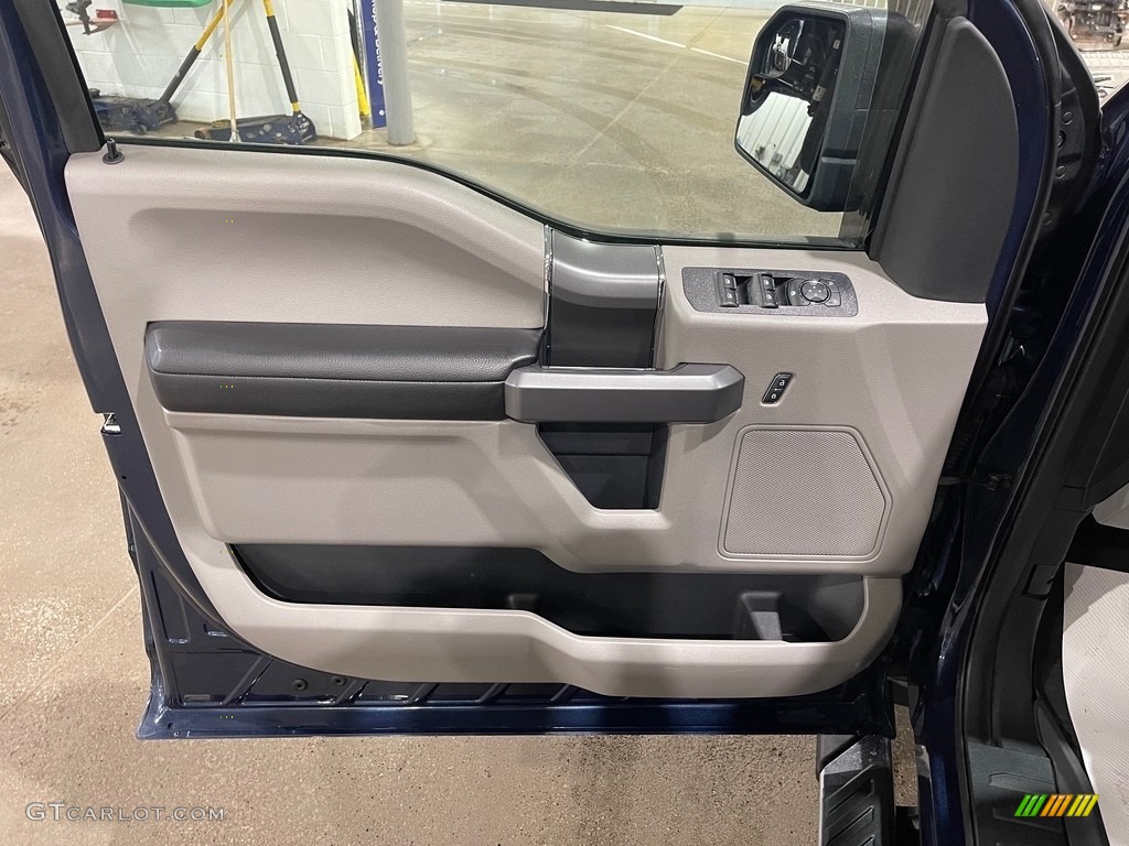 2019 F150 XLT SuperCrew 4x4 - Blue Jeans / Earth Gray photo #12