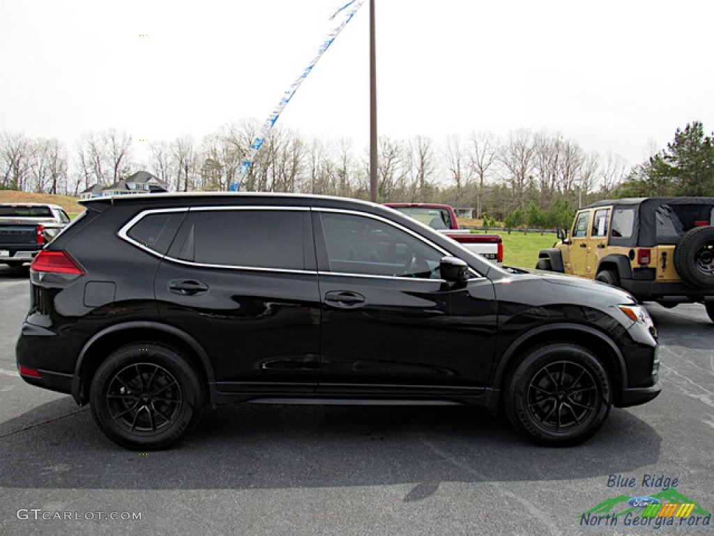 2017 Rogue S AWD - Magnetic Black / Charcoal photo #6