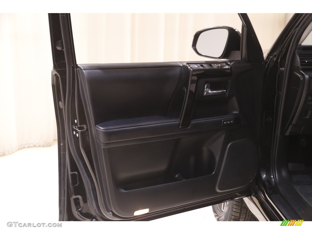 2019 4Runner Nightshade Edition 4x4 - Midnight Black metallic / Black photo #4