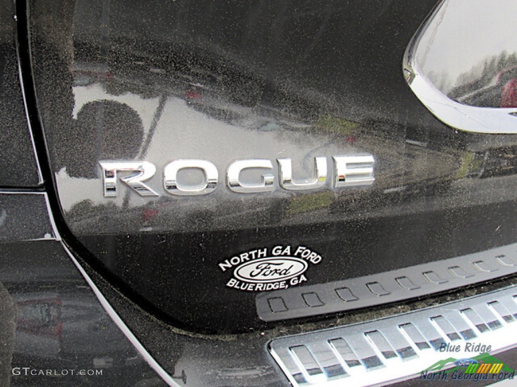 2017 Rogue S AWD - Magnetic Black / Charcoal photo #28