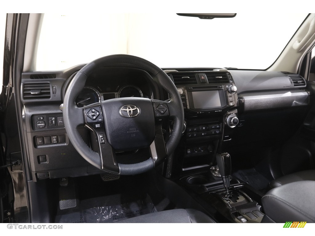 2019 4Runner Nightshade Edition 4x4 - Midnight Black metallic / Black photo #6