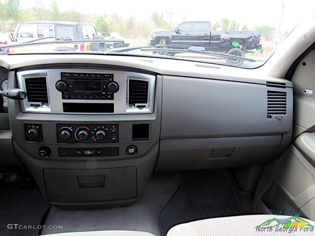 2008 Ram 2500 SLT Quad Cab 4x4 - Bright White / Khaki photo #15