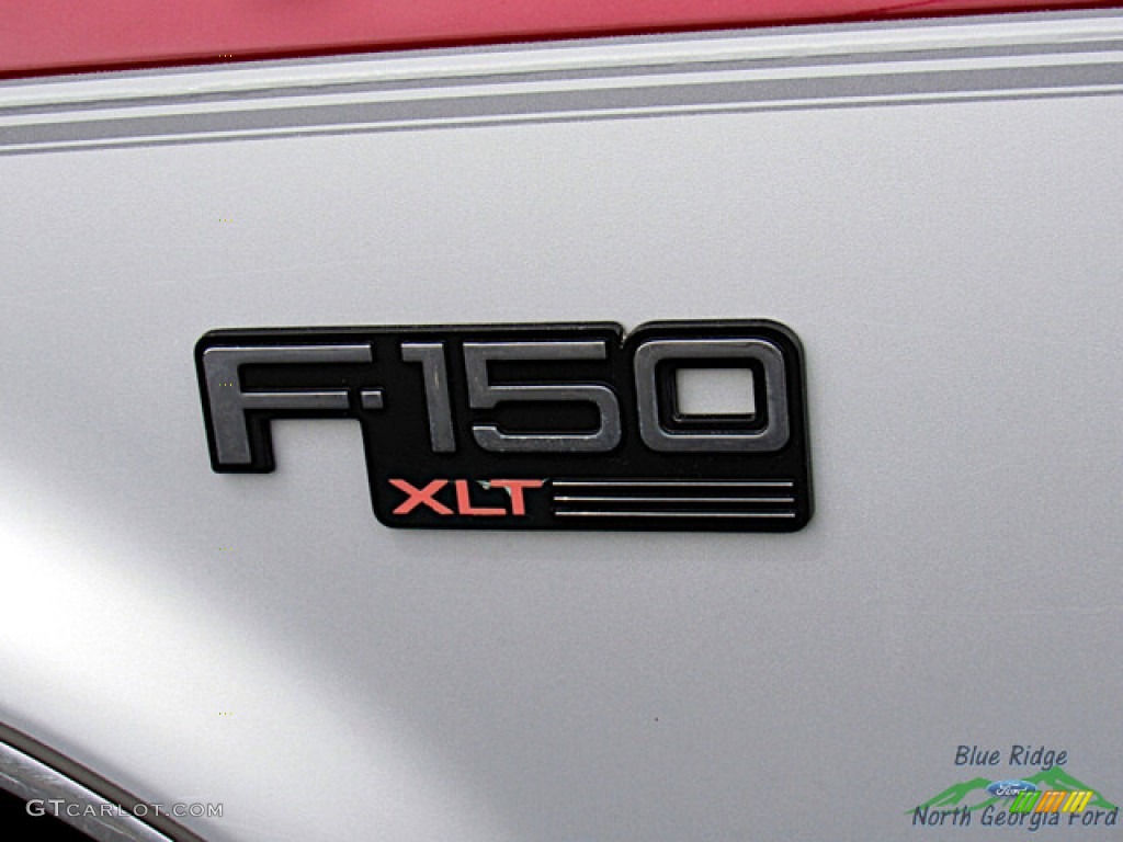1996 F150 XLT Regular Cab 4x4 - Toreador Red Metallic / Ruby Red photo #22