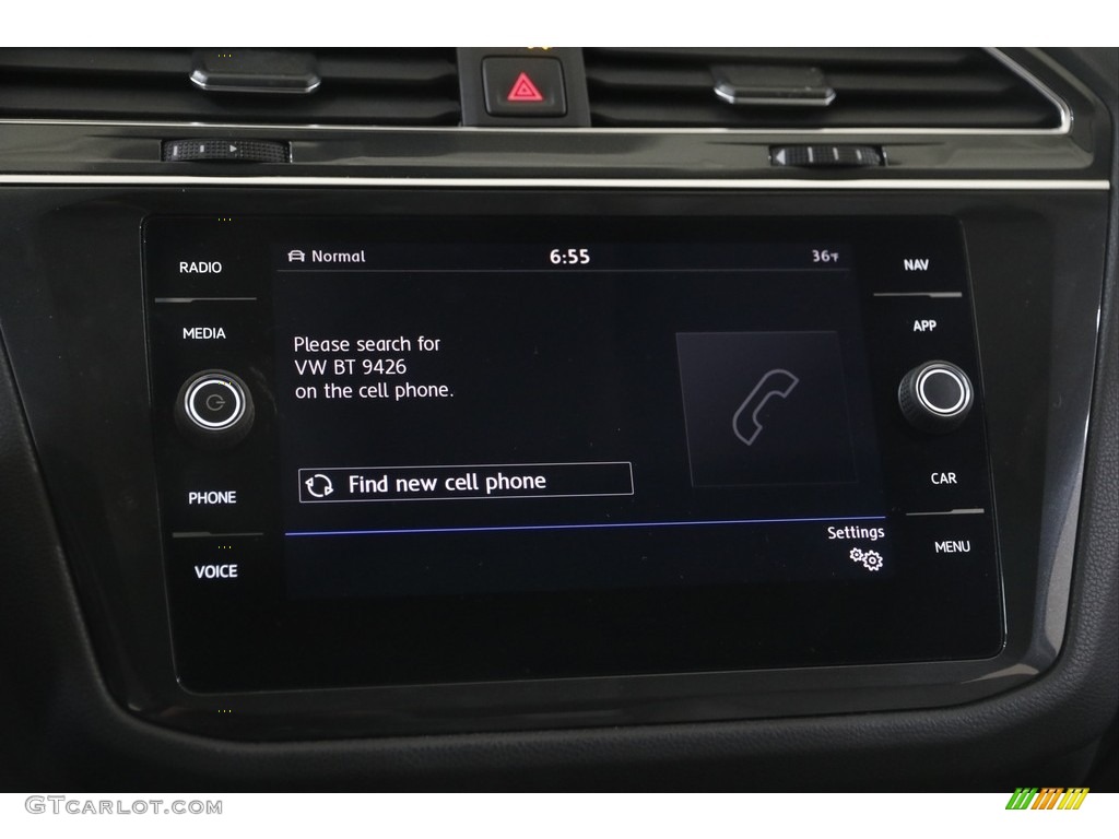 2019 Tiguan SEL 4MOTION - Dark Moss Green Metallic / Storm Gray photo #11