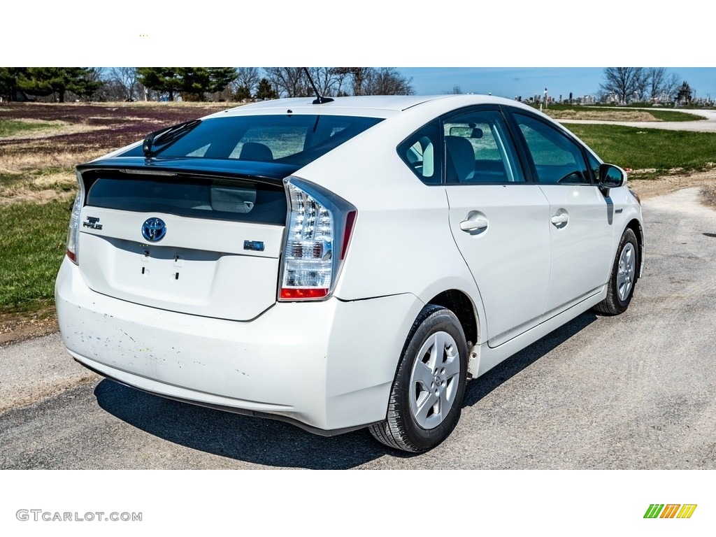 2010 Prius Hybrid II - Blizzard White Pearl / Dark Gray photo #4