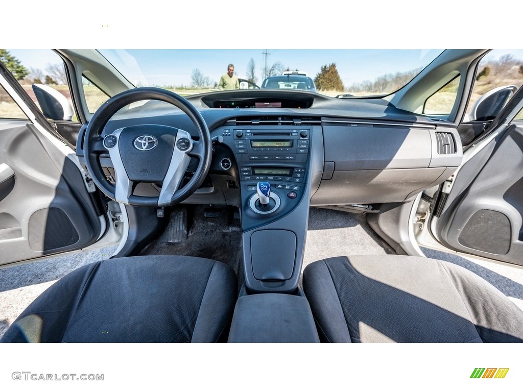 2010 Prius Hybrid II - Blizzard White Pearl / Dark Gray photo #27