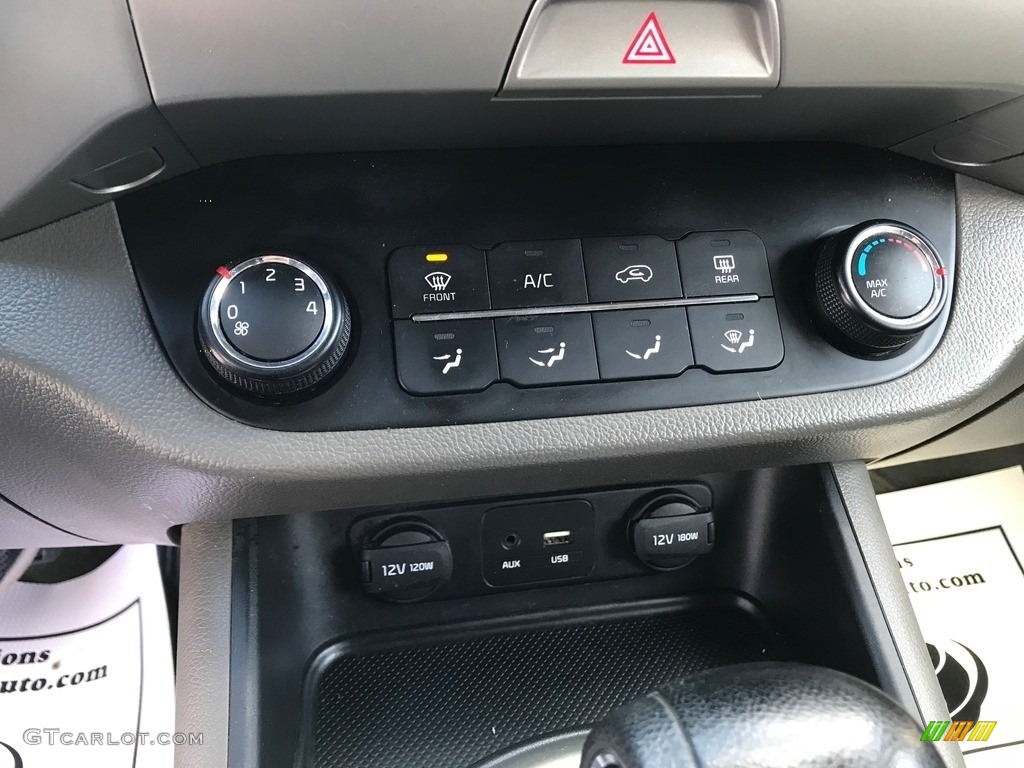 2016 Kia Sportage LX Controls Photos