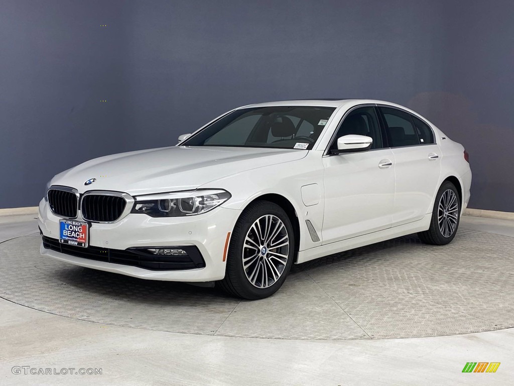 2018 5 Series 530e iPerfomance Sedan - Mineral White Metallic / Black photo #3