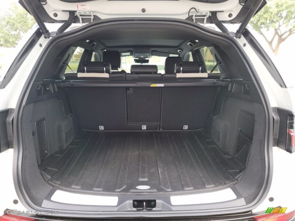 2022 Land Rover Discovery Sport S R-Dynamic Trunk Photos