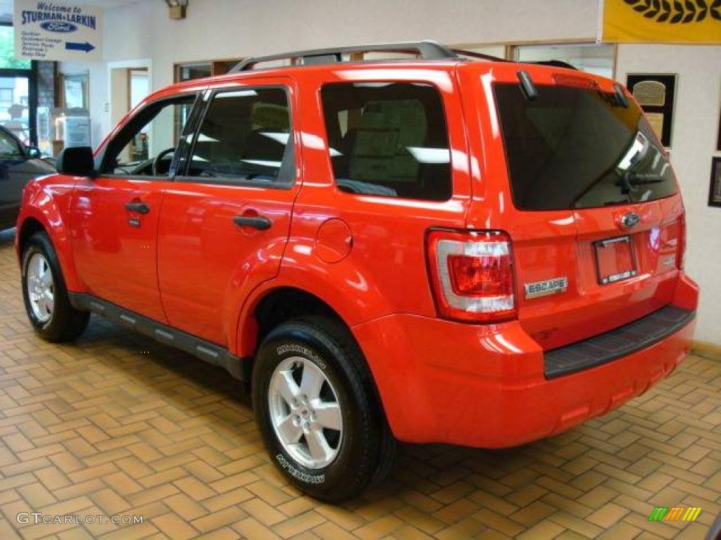 2009 Escape XLT V6 4WD - Torch Red / Charcoal photo #3