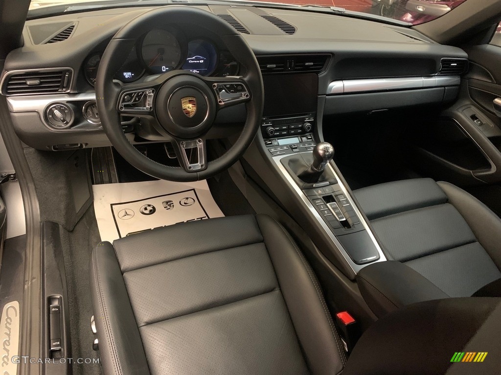 Black Interior 2019 Porsche 911 Carrera 4S Coupe Photo #144029254
