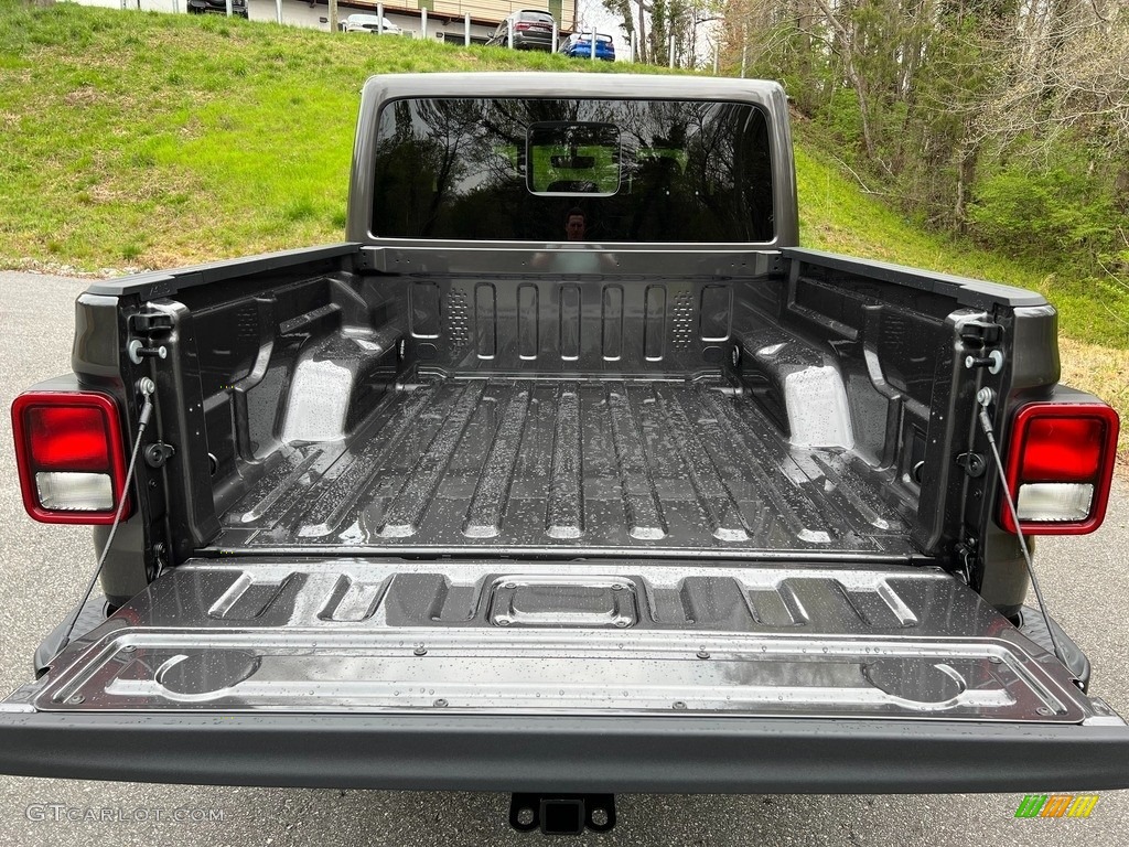 2022 Gladiator Mojave 4x4 - Granite Crystal Metallic / Black photo #8