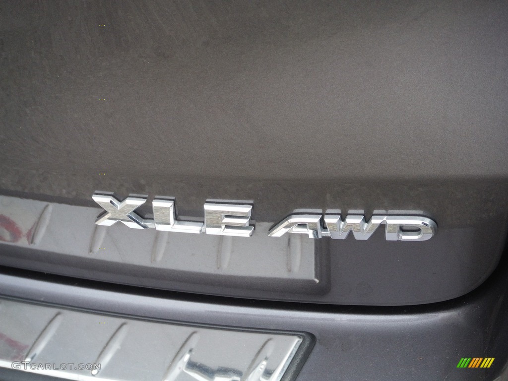 2019 Highlander XLE AWD - Predawn Gray Mica / Black photo #18