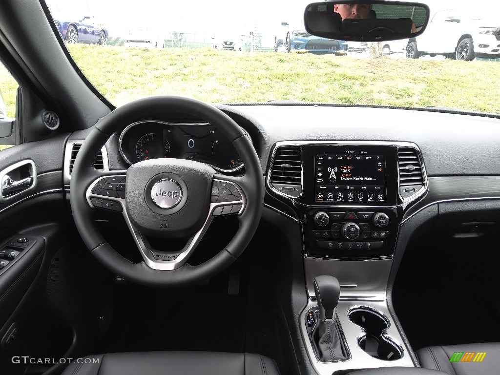 2022 Jeep Grand Cherokee Limited Black Dashboard Photo #144030620