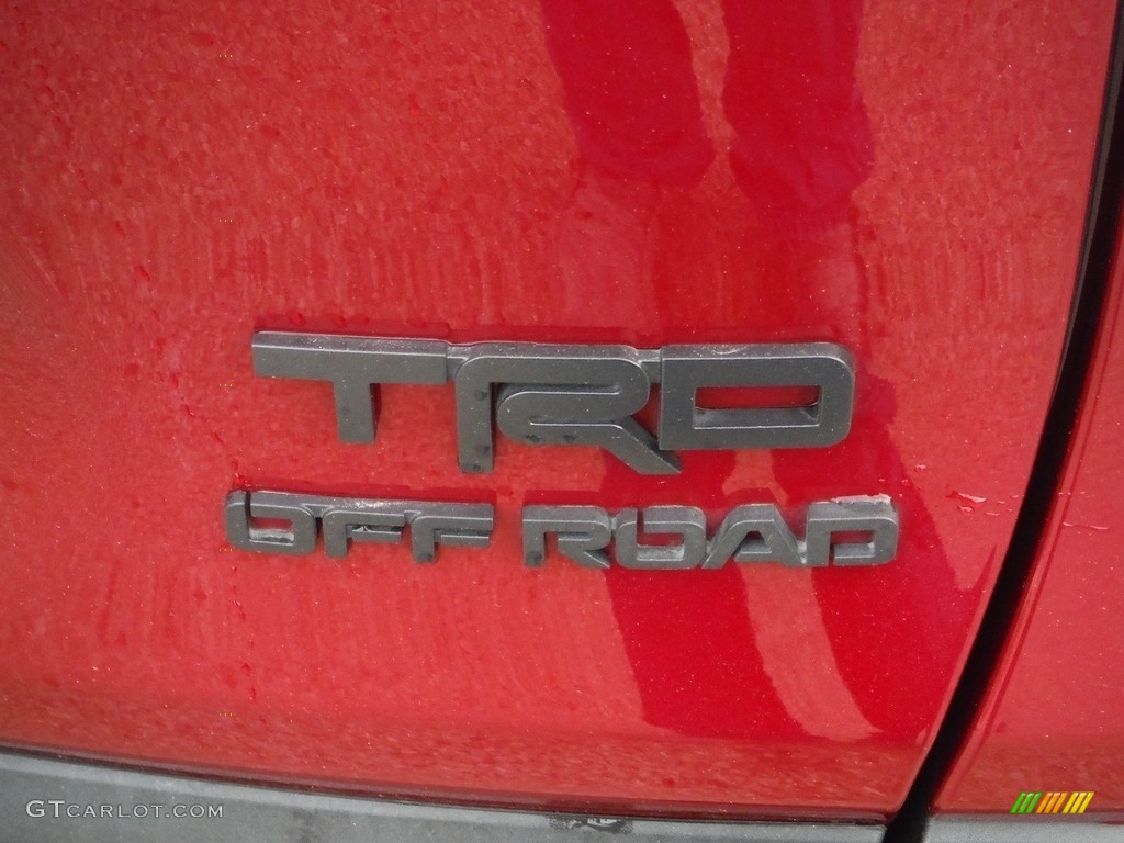 2020 Toyota RAV4 TRD Off-Road AWD Marks and Logos Photos