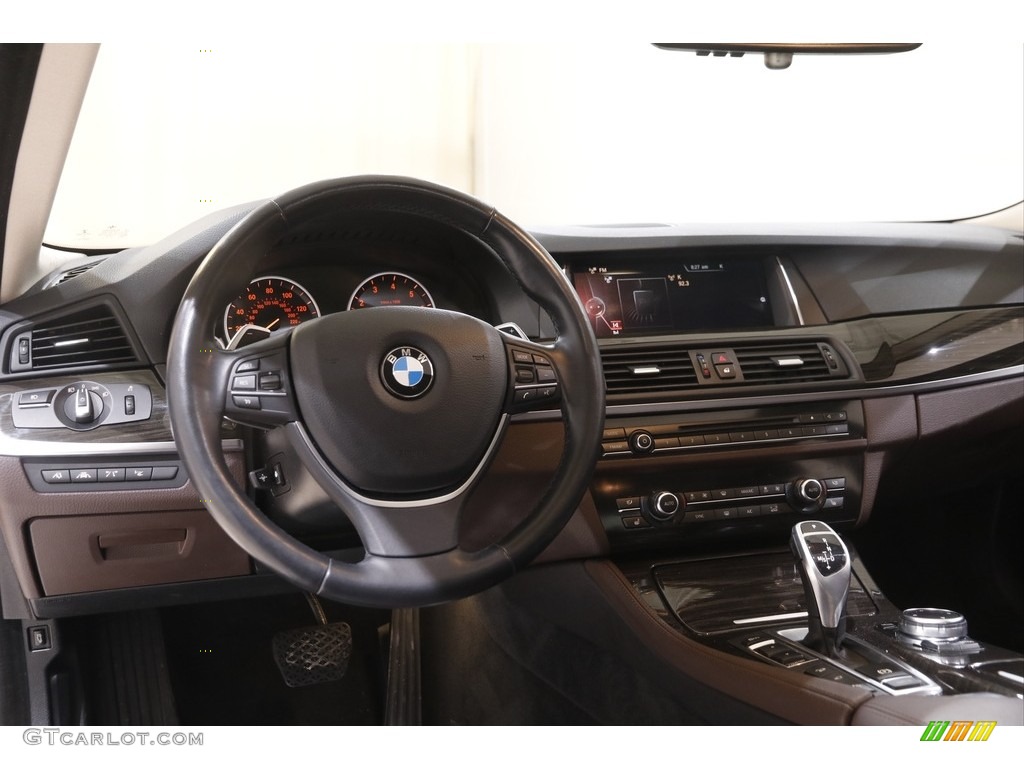 2016 BMW 5 Series 535i xDrive Sedan Mocha Dashboard Photo #144034250
