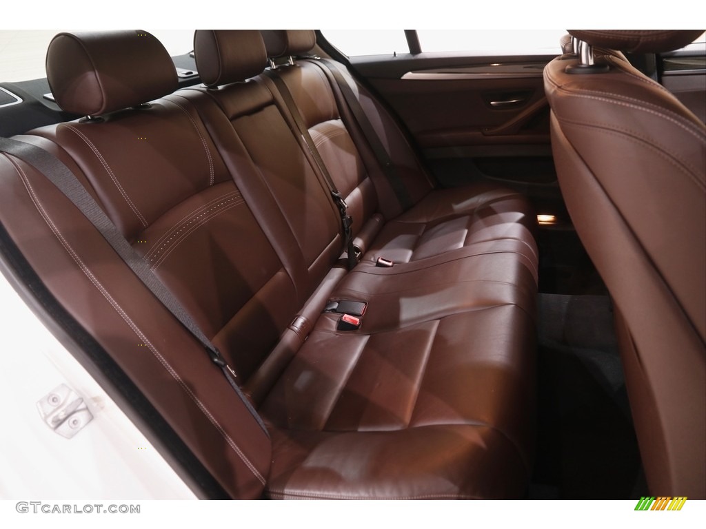 2016 BMW 5 Series 535i xDrive Sedan Rear Seat Photo #144034313