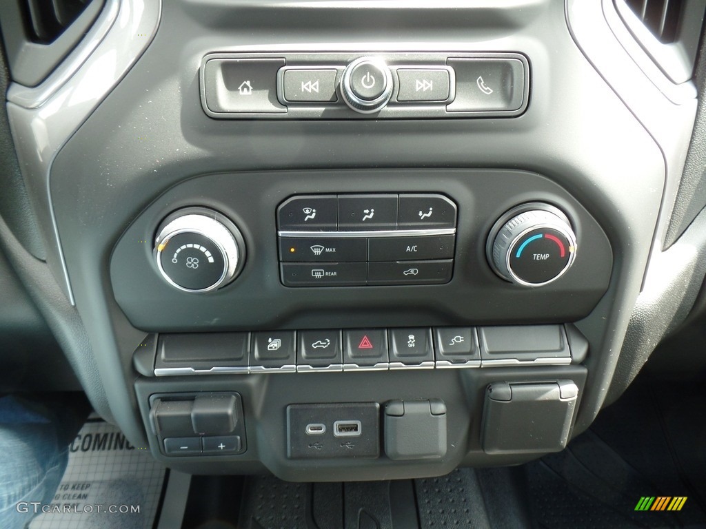 2022 Chevrolet Silverado 2500HD Custom Double Cab 4x4 Controls Photos