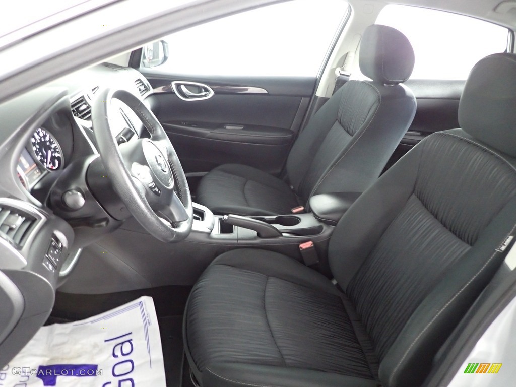 2019 Sentra SV - Brilliant Silver Metallic / Charcoal photo #17