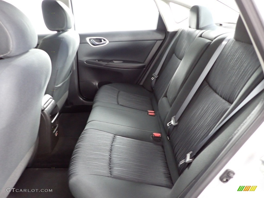 2019 Sentra SV - Brilliant Silver Metallic / Charcoal photo #26