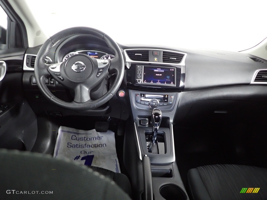 2019 Sentra SV - Brilliant Silver Metallic / Charcoal photo #27